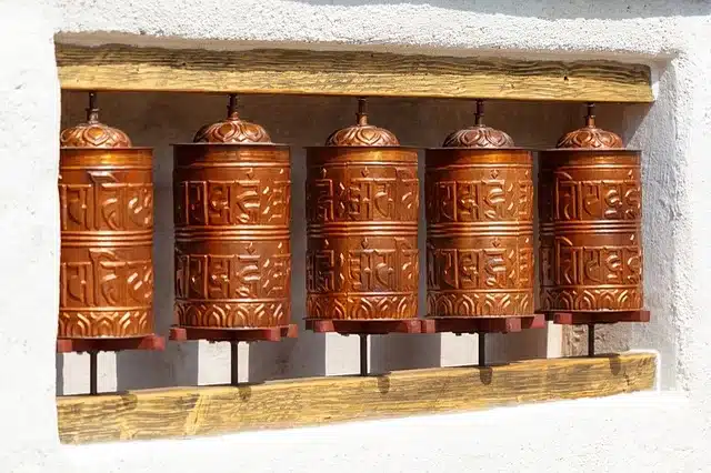 Famous-things-to-buy-in-ladakh-prayer-wheels-travelwithroosh