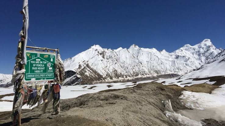 Pensi la pass. Passes in Ladakh