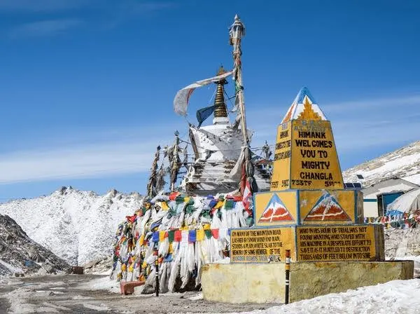 Changla Pass, passes in Ladakh
