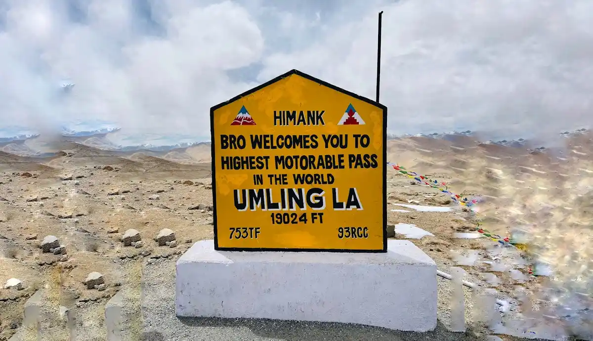 Facts About Ladakh, Umling La Pass